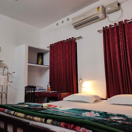 Kuttickattil Gardens Homestay Kottayam Buitenkant foto